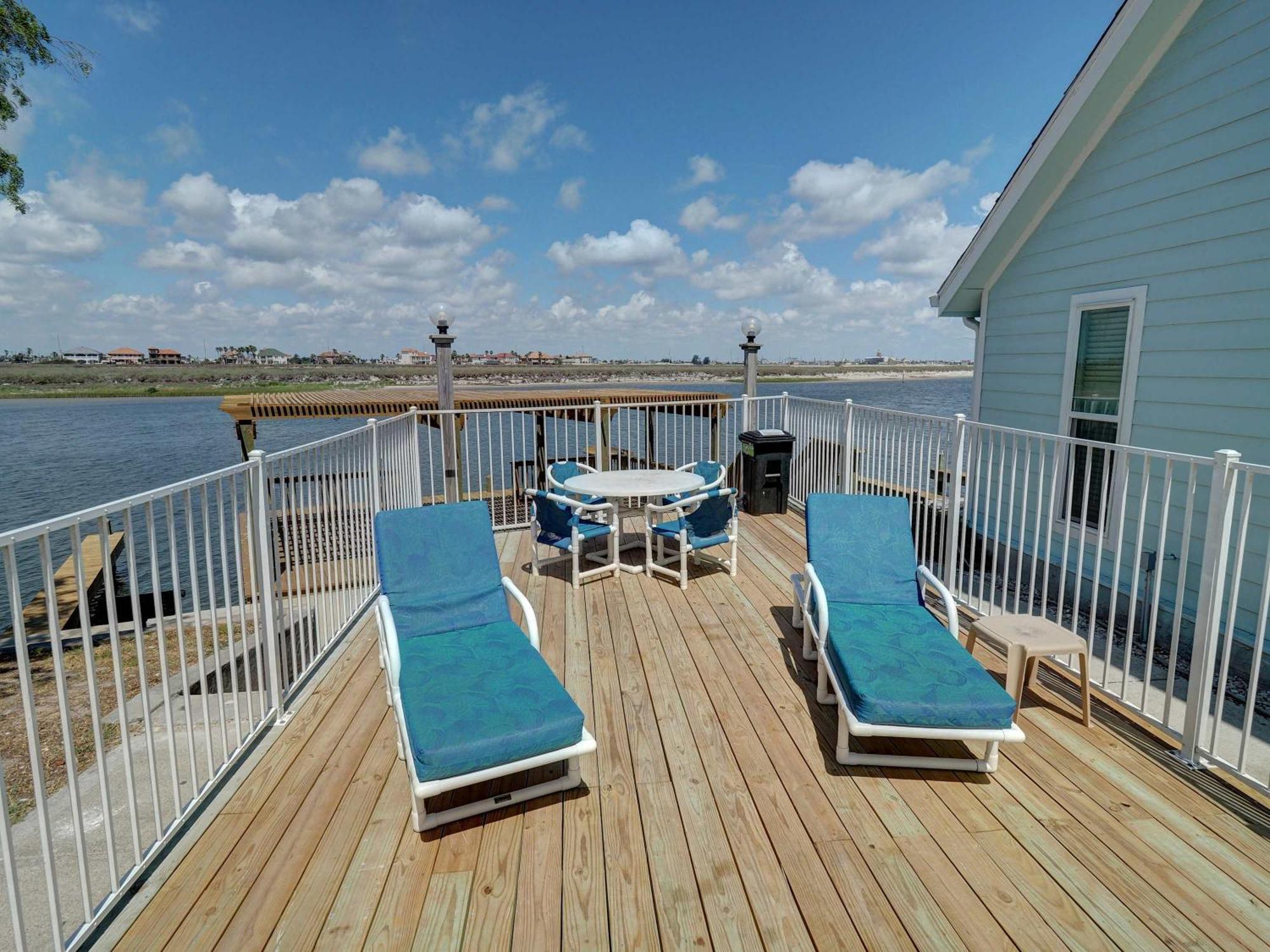 Shared Pool Fishing Dock Walk To The Beach Villa Padre Island Exterior photo